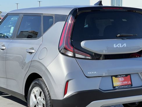 Certified 2024 Kia Soul LX w/ Option Group 015 image 6
