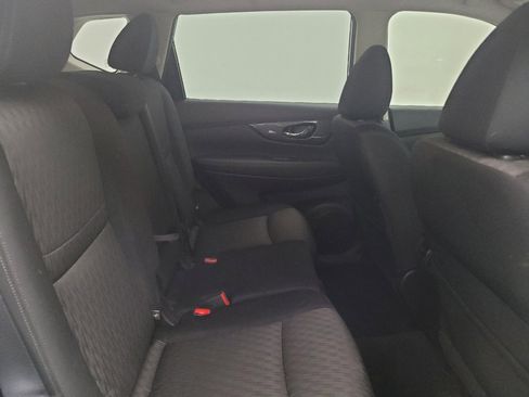 Used 2019 Nissan Rogue SV w/ Premium Package image 19