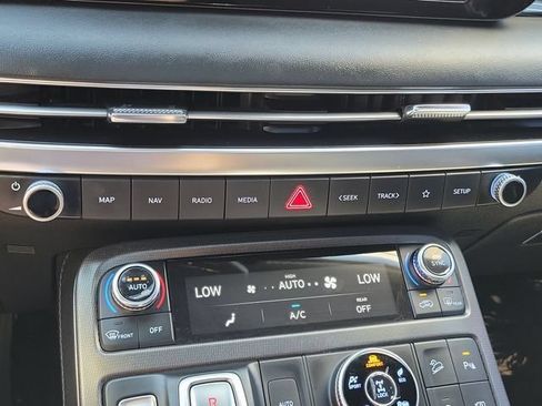 Certified 2024 Hyundai Palisade Calligraphy AWD/4WD image 13