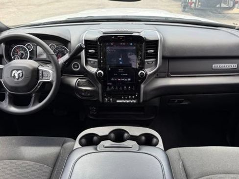 Used 2025 RAM 2500 Big Horn AWD/4WD image 18