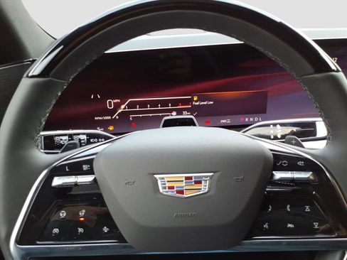 New 2026 Cadillac Escalade ESV Luxury image 16