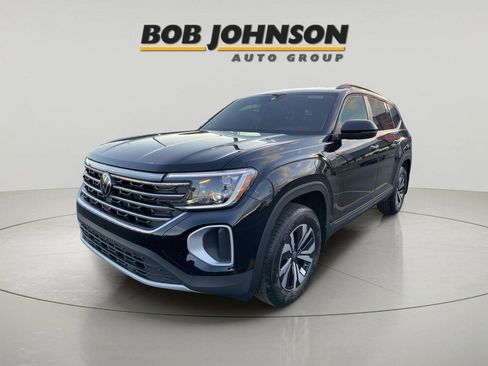 New 2026 Volkswagen Atlas SE image 3