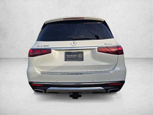 Certified 2025 Mercedes-Benz GLS 450 4MATIC image 4
