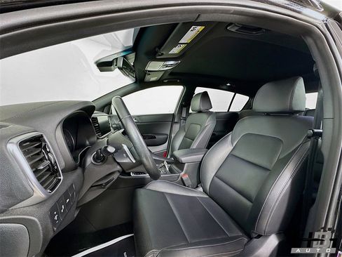 Used 2022 Kia Sportage Nightfall Edition w/ Nighfall AWD Premium Package image 15