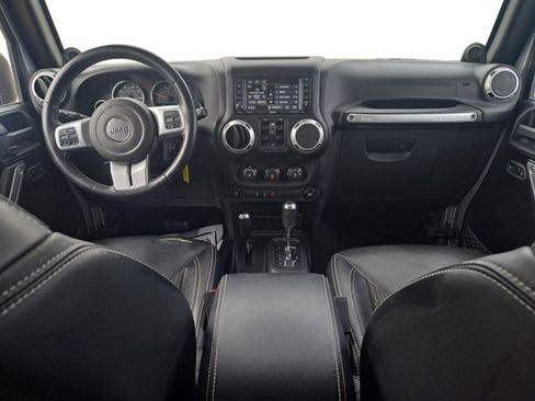 Used 2014 Jeep Wrangler Unlimited Sport AWD/4WD image 11