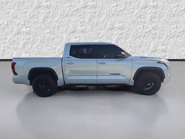Used 2025 Toyota Tundra Limited AWD/4WD image 2