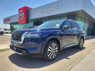 Used 2022 Nissan Pathfinder Platinum w/ Cargo Package FWD video 1