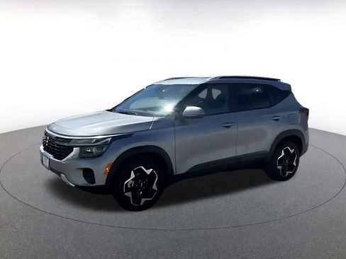 Used 2025 Kia Seltos S image 8