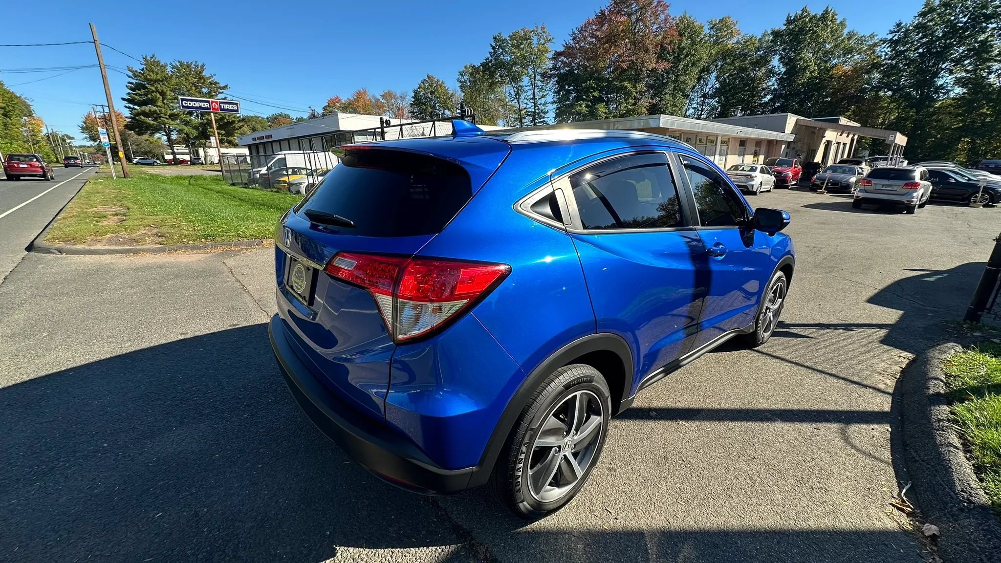 Used 2022 Honda HR-V EX image 5