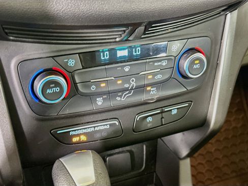 Used 2017 Ford Escape SE AWD/4WD image 23