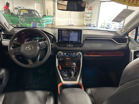 Used 2019 Toyota RAV4 Adventure w/ Advanced Technology Package AWD/4WD image 10