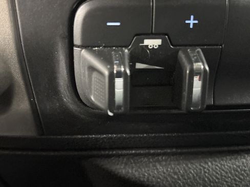 Used 2015 RAM 1500 Big Horn AWD/4WD image 24