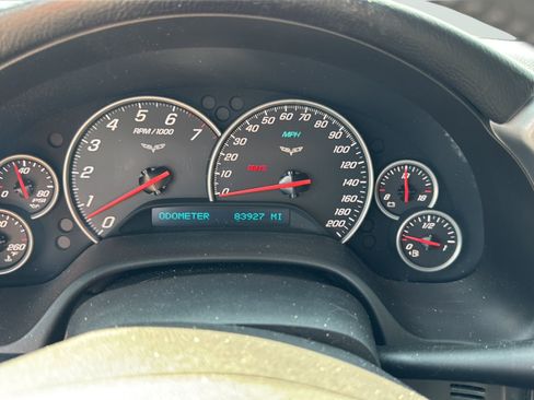Used 2007 Chevrolet Corvette Coupe w/ Preferred Equipment Group RWD image 28