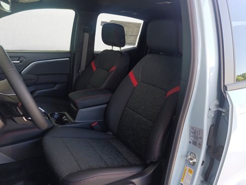 New 2025 Chevrolet Colorado Z71 w/ Technology Package image 12