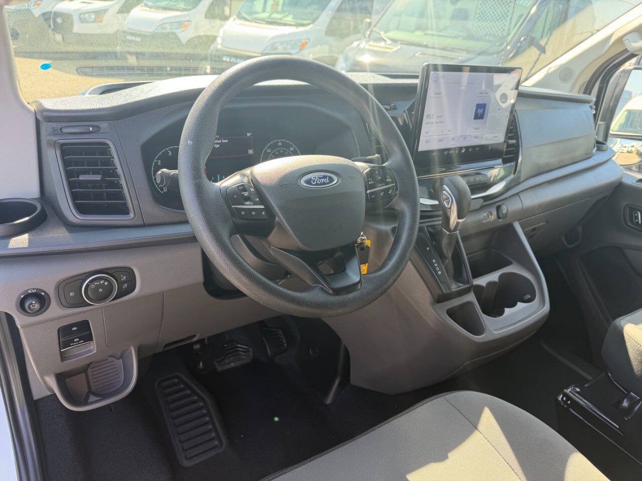 Used 2024 Ford Transit 350 XLT RWD image 11