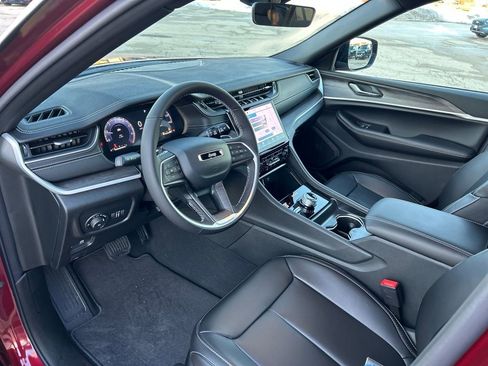 New 2025 Jeep Grand Cherokee L Limited w/ Trailer Tow Package image 13