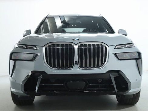 Certified 2024 BMW X7 xDrive40i w/ M Sport Package image 13