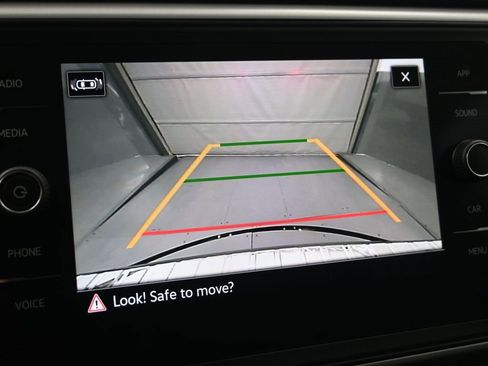 Used 2021 Volkswagen Atlas SE w/ Towing Package image 19