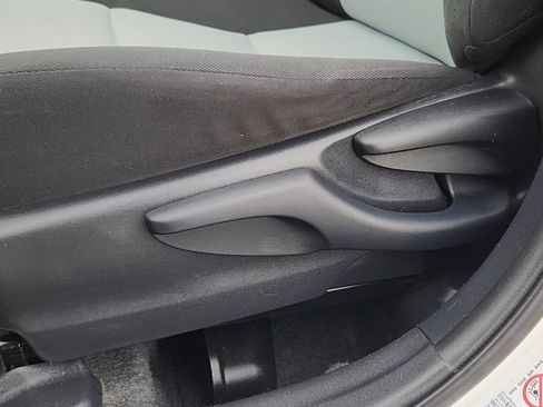 Used 2013 Toyota Prius C Three image 8