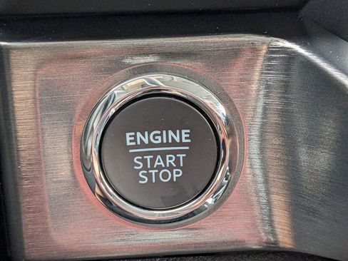 New 2024 Ford F250 Lariat w/ Lariat Ultimate Package image 31