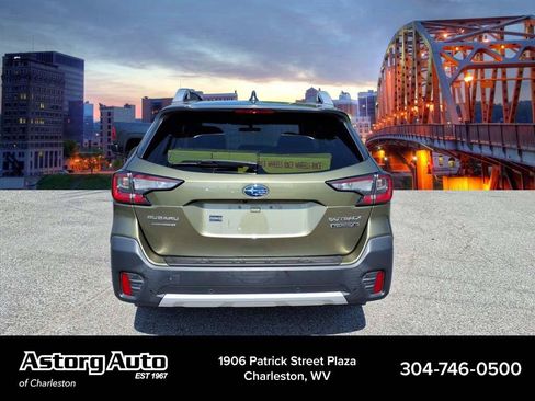 Used 2021 Subaru Outback Touring XT AWD/4WD image 4