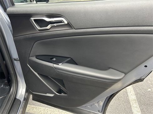 Certified 2023 Kia Sportage EX image 18