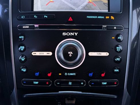 Used 2016 Ford Explorer Platinum AWD/4WD image 26