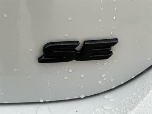 Certified 2024 Toyota Camry SE image 10