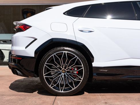 Used 2026 Lamborghini Urus SE AWD/4WD image 22