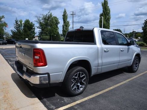 Used 2026 RAM 1500 Laramie AWD/4WD image 4