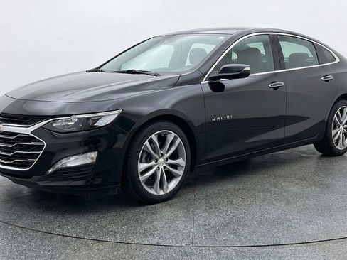 Used 2024 Chevrolet Malibu LT image 3
