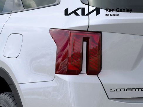 New 2026 Kia Sorento SX Prestige w/ Olive Brown Leather Package image 11