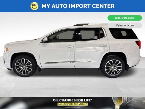 Used 2023 GMC Acadia Denali w/ Denali Ultimate Package image 4
