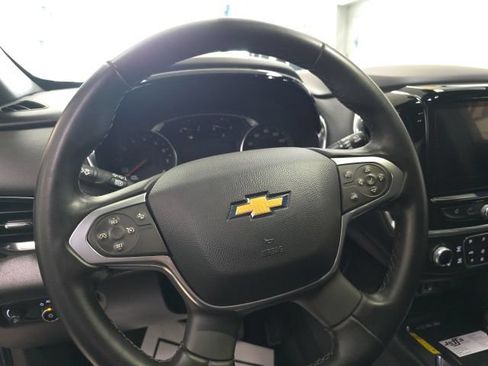 Used 2023 Chevrolet Traverse LT w/ Rear Camera Mirror Package AWD/4WD image 18