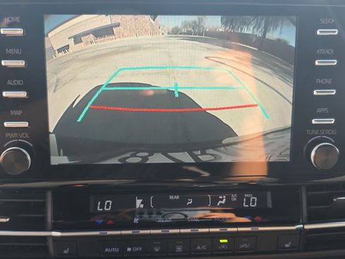 Used 2022 Toyota Sienna XSE w/ XSE Plus Package image 15