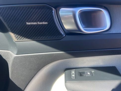 New 2026 Volvo XC40 B5 Ultra w/ Climate Package image 28