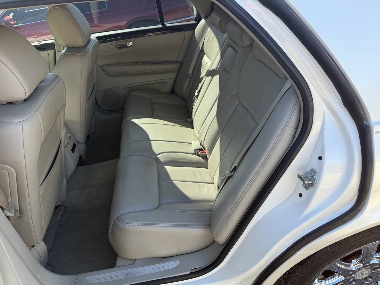 Used 2008 Cadillac DTS FWD image 21