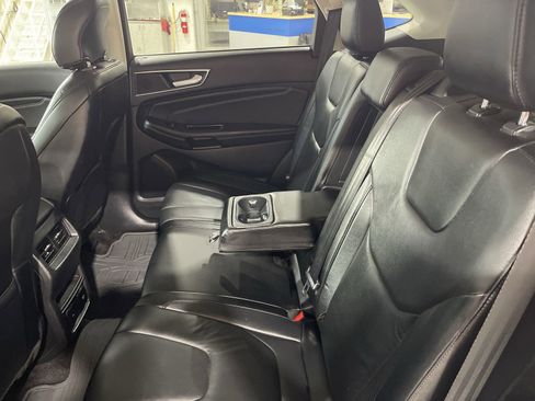 Used 2016 Ford Edge Titanium w/ Technology Package image 13