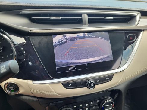 Used 2021 Buick Encore GX Select w/ Sport Touring Package FWD image 17