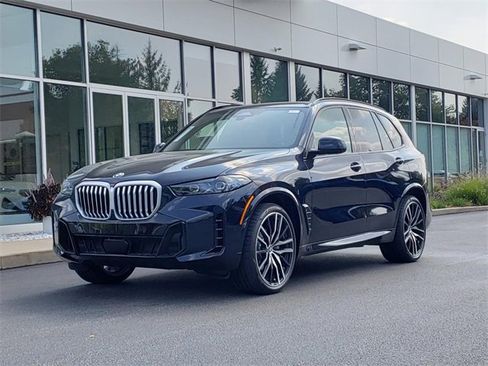 New 2026 BMW X5 xDrive40i w/ M Sport Package image 1
