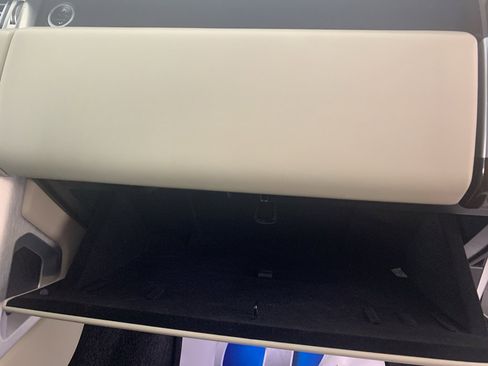 Used 2020 Land Rover Range Rover Long Wheelbase HSE image 43