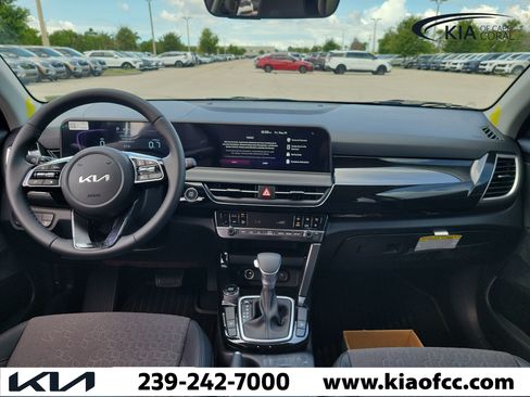 New 2026 Kia Seltos S FWD image 14