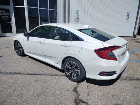 Used 2016 Honda Civic EX-T image 6