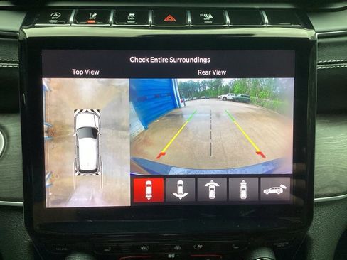 Used 2024 Jeep Grand Cherokee L Limited w/ Luxury Tech Group II AWD/4WD image 56