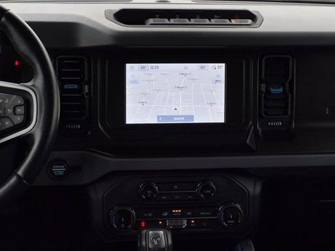 Used 2022 Ford Bronco Black Diamond w/ Sasquatch Package image 16