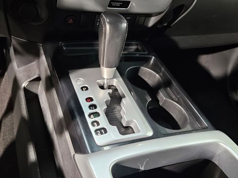 Used 2015 Nissan Titan PRO-4X AWD/4WD image 31