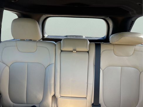 Certified 2023 Jeep Grand Cherokee Limited w/ Luxury Tech Group II image 28