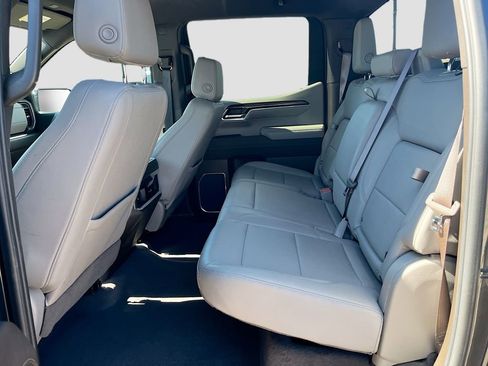 Used 2023 Chevrolet Silverado 1500 LTZ image 25