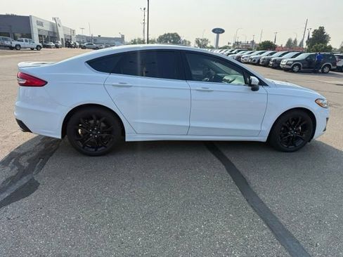 Certified 2020 Ford Fusion SE w/ Equipment Group 151A FWD image 11
