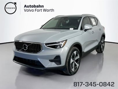 New 2025 Volvo XC40 B5 Core w/ Protection Package Premier